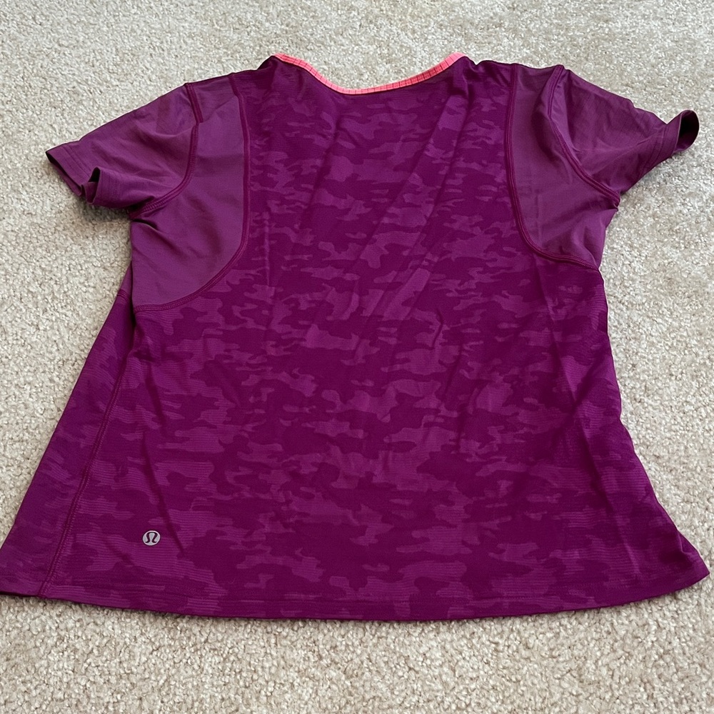 lululemon athletica Purple Short Sleeve Tee